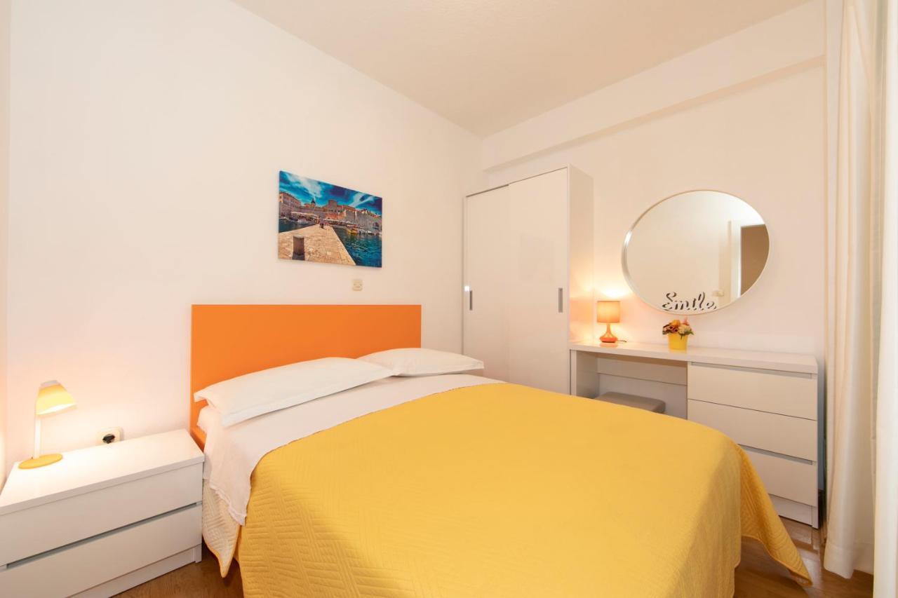 Apartments Milana 2 Tucepi Bagian luar foto