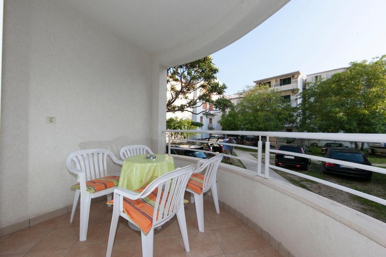 Apartments Milana 2 Tucepi Bagian luar foto
